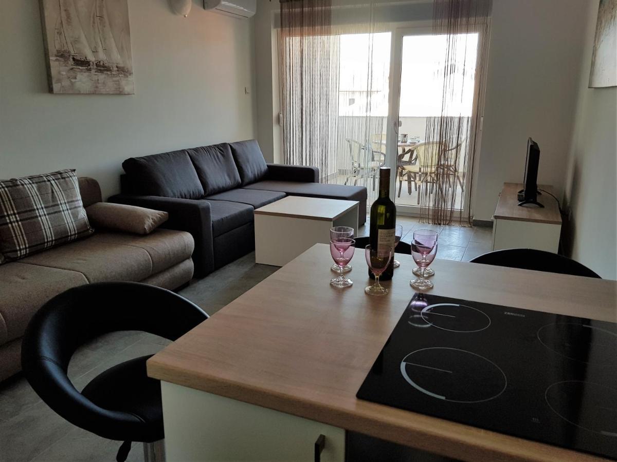 Summer Holiday Apartments Новаля Номер фото