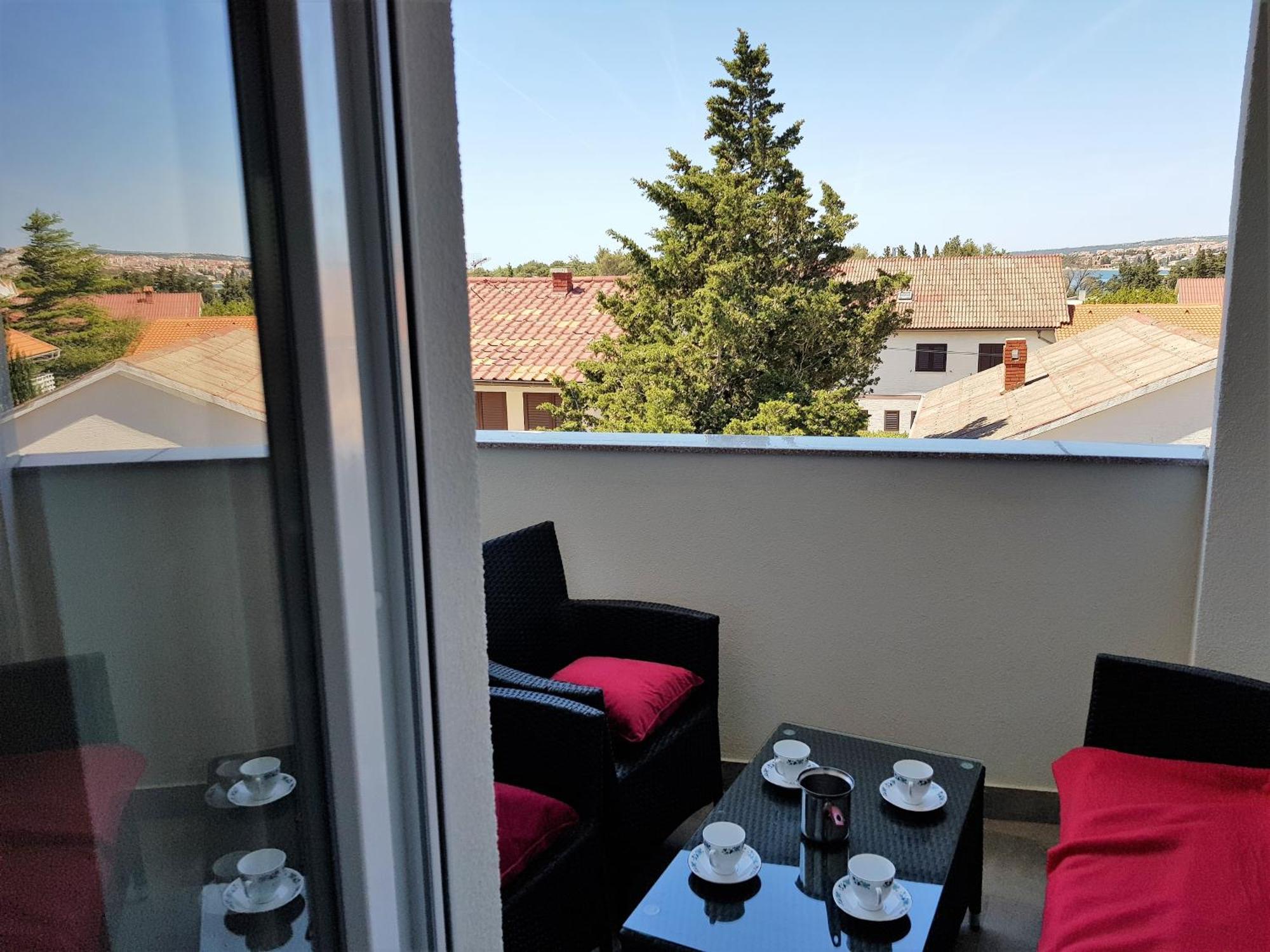 Summer Holiday Apartments Новаля Номер фото
